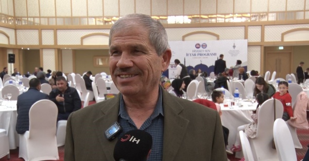 Enkaz altında kalan imam: "Enkaz altında sabah namazını kıldım"