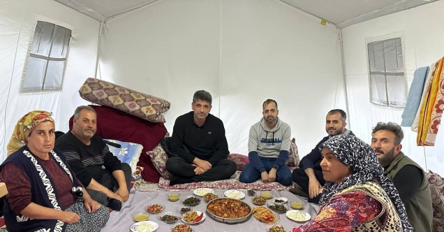 Başkan Kocaman, çadırda gönül sofrasına konuk oldu