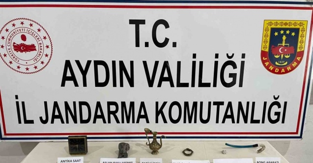 Şüpheli otomobilde, tarihi eserler ele geçirildi