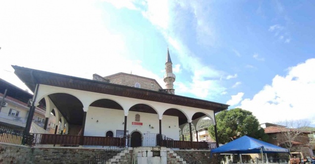 Tarihi camii, mimarisiyle dikkat çekiyor