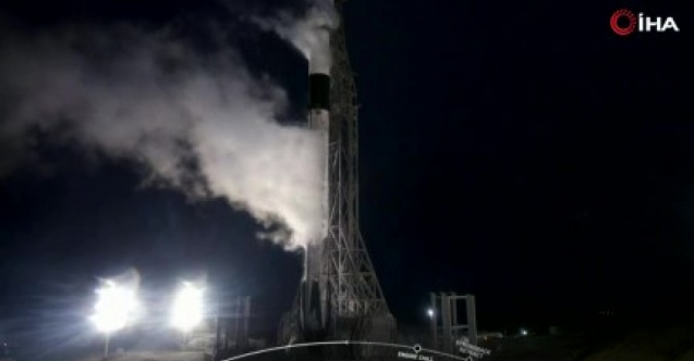SpaceX yörüngeye iletişim uydusu gönderdi