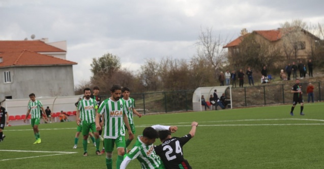 Derbide kazanan Çamelispor oldu