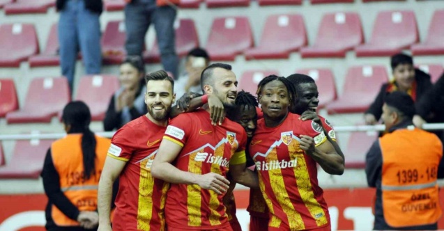 Carlos Mane 4. golünü attı