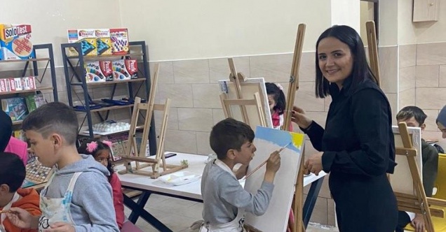 Depremzede çocuklara destek