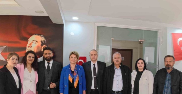 Kırşehir’in ilk kadın milletvekili adayı seçim başlangıcını yaptı