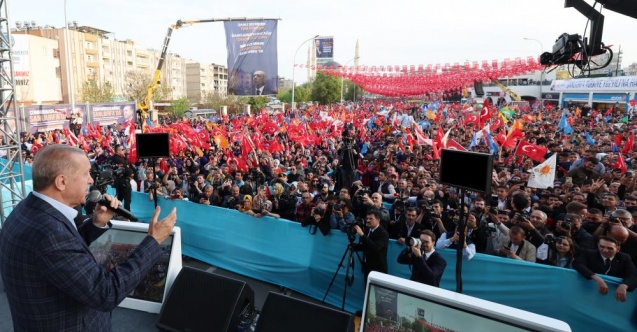 Cumhurbaşkanı Erdoğan: “Ekonomik sıkıntı ve hayat pahalılığını yine biz çözeceğiz”