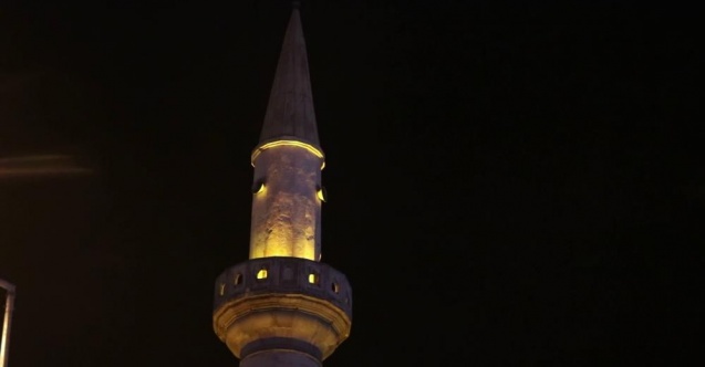 Akşam ezanı bu kez erken değil geç okundu