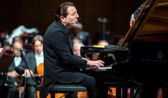 Fazıl Say'dan Cumhuriyetin 100. yılı için bestelediği 100. Yıl Marşı