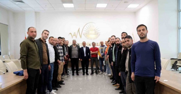 Van’da pet-shop işletmecilerine sertifika verildi