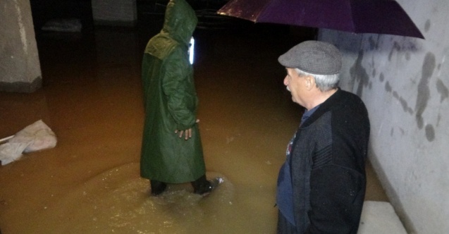Mersin'i dolu ve sağanak yağış vurdu