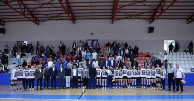 Şampiyonlara coşkulu kutlama