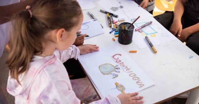 Gezici tırlar deprem bölgesindeki çocuklarla buluştu