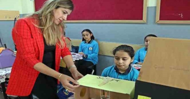 Depremde 4 meslektaşını kaybeden öğretmen, önemli bir proje başlattı!