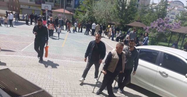 Şemdinli halkından seçime yoğun ilgi