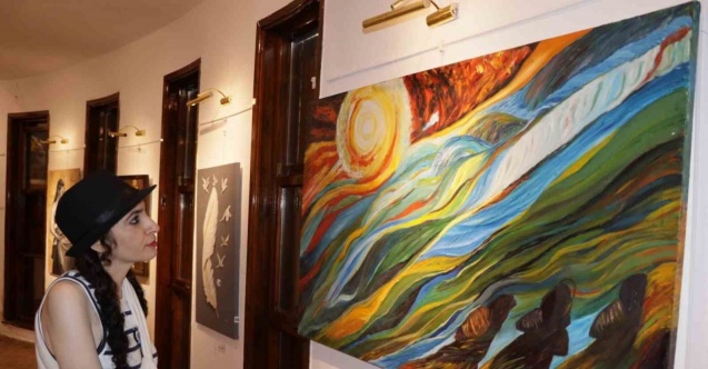 "Palet" karma sergisi sanatseverleri bekliyor