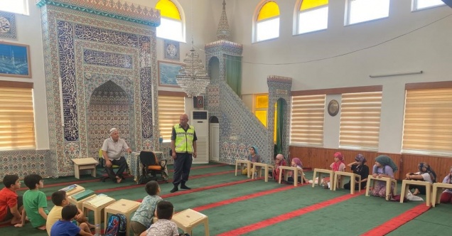 Jandarma, Gazipaşa’da Kur’an kursu öğrencilerine trafik semineri verdi