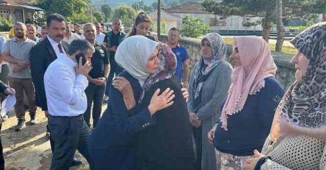 Aile ve Sosyal Hizmetler Bakanı Göktaş evleri tek tek inceledi