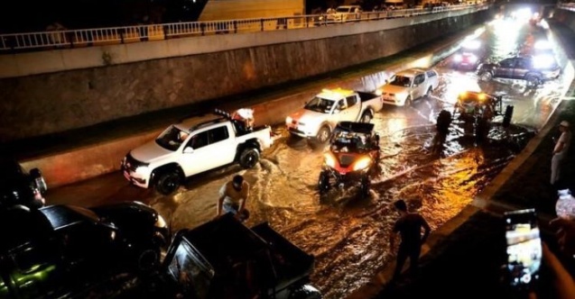 Off-road tutkunlarından nefes kesen gösteri