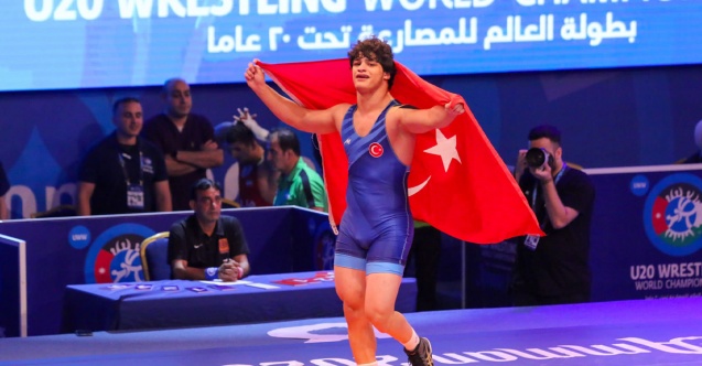 Alperen Berber, dünya şampiyonu oldu