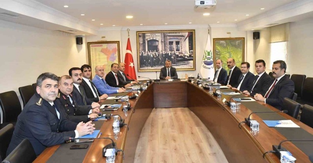 Vali Sezer göreve başladı