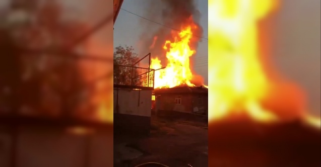 Prizde unutulan şarj aleti evi yaktı