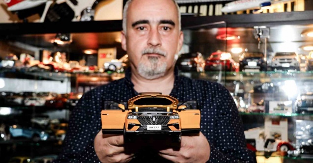 Müzik öğretmeninin 1 milyon liralık model araba tutkusu