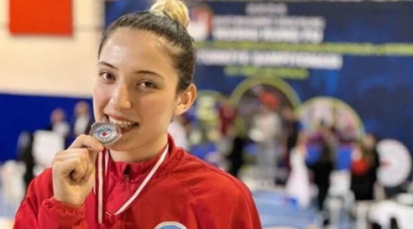 Buket Kaya kimdir, kaç yaşındaydı?