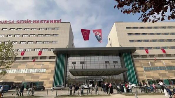 Bursa'da hasta yakınından doktora saldırı