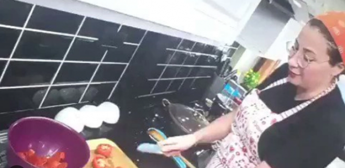 TV'de Çarpıcı İtirafta Bulunan Öğretmenin Görevine Son Verildi