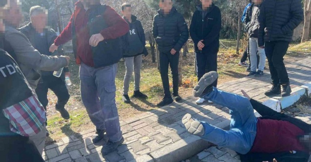 Öğrenciler Şakalaştı, Veliler Kavga Etti!