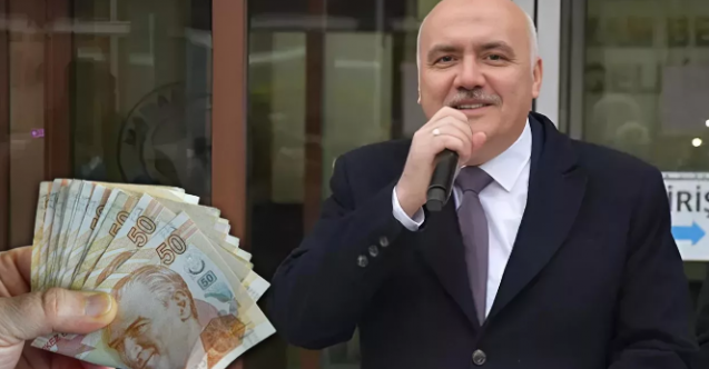 AK Partili belediyede rekor zam sevinci! İşçiler başkanı alkışlarla karşıladı