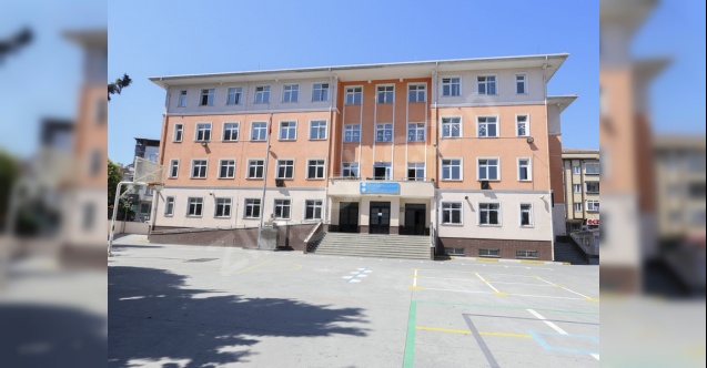 Öğrencileri Uyaran Öğretmene Veliden Darp!