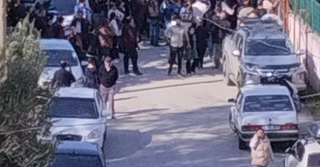 Veliler Okulu Bastı Polis Harekete Geçti