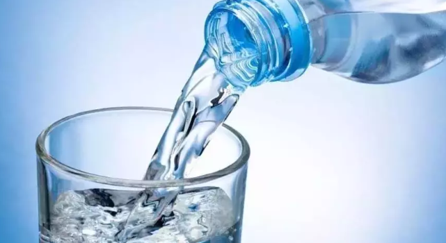 Ezan okurken su içilir mi? Sahurda ne zamana kadar yeme - içme bırakılır?