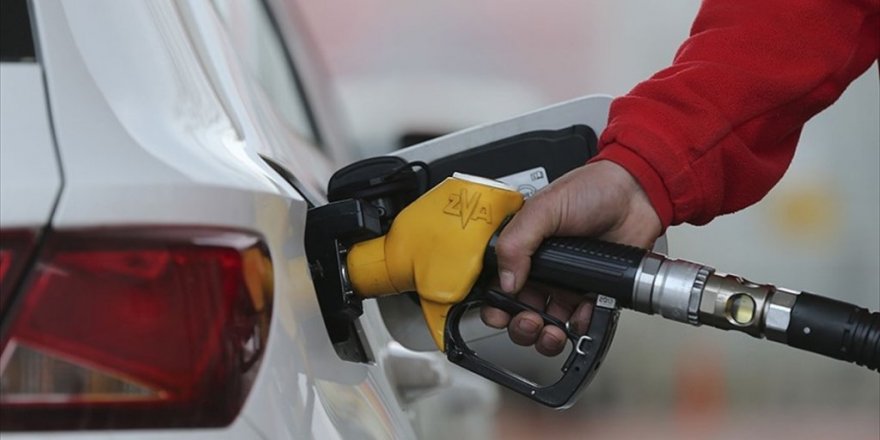 Benzin ve Motorine Büyük Zam Geldi