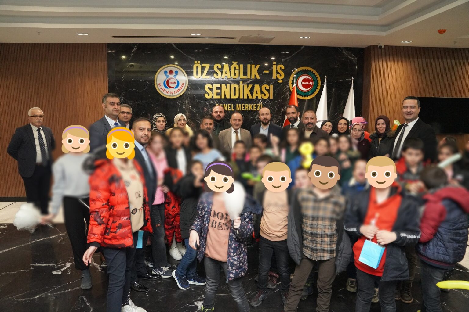 Öz Sağlık-İş Devlet Korumasında ki Çocukların Yüzünü Güldürdü