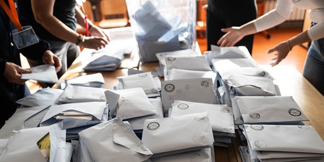 Ardahan'da CHP'nin kazandığı seçim tekrarlanacak