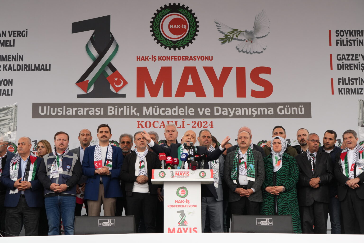 Emeğin, emekçinin sesi 1 Mayıs'ta Kocaeli'de yükseldi