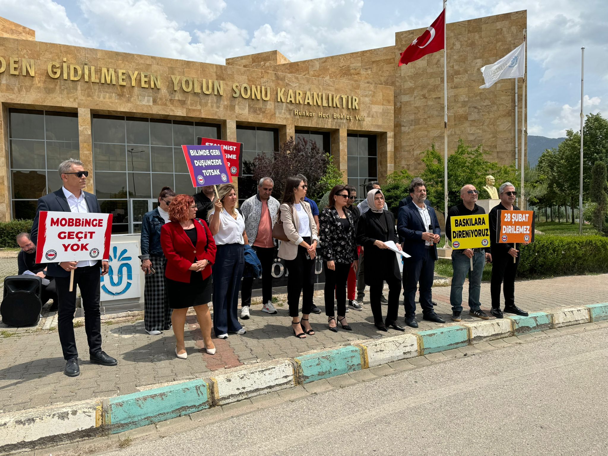 Eğitim Bir-Sen'den Mobbing'e Sert Tepki