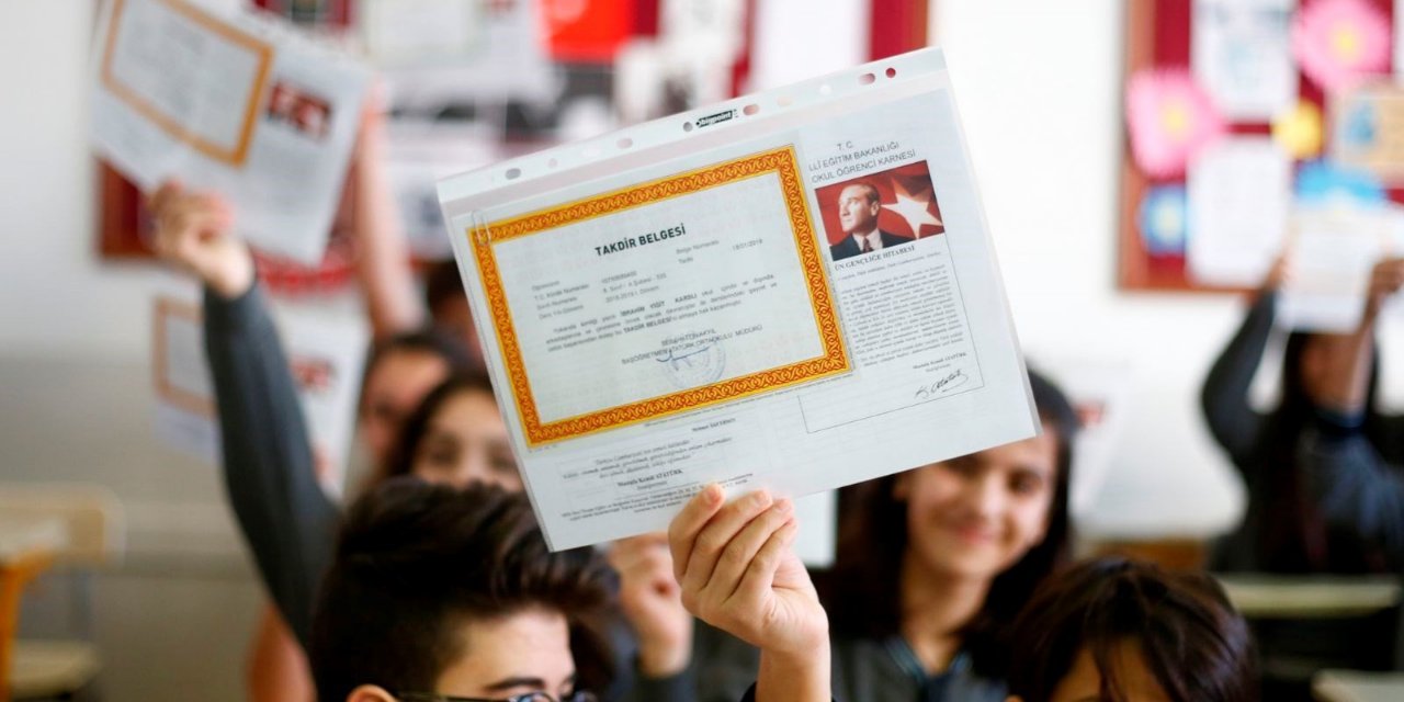 Öğrencilere karne yanında Sosyal Etkinlik belgesi verilecek mi?