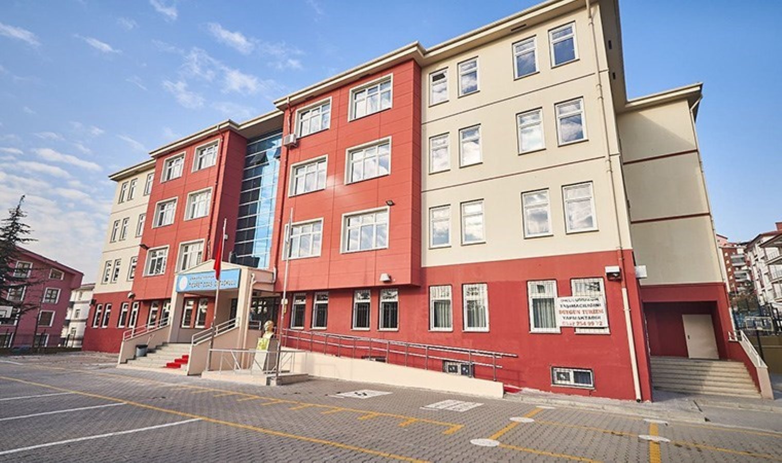 Okul Müdürü Paraları Kriptoda Yedi