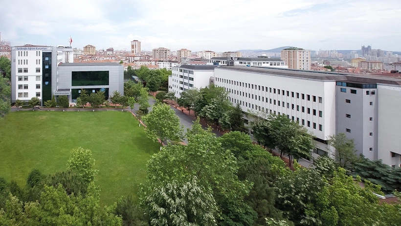 Astronomik Zamlarla Gündem Olan Okulda Öğrenciler Hastanelik Oldu
