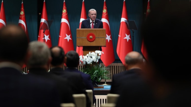 Cumhurbaşkanı Erdoğan Kabine Değişikliği İçin Bakanlarla İlgili Bilgi Topluyor