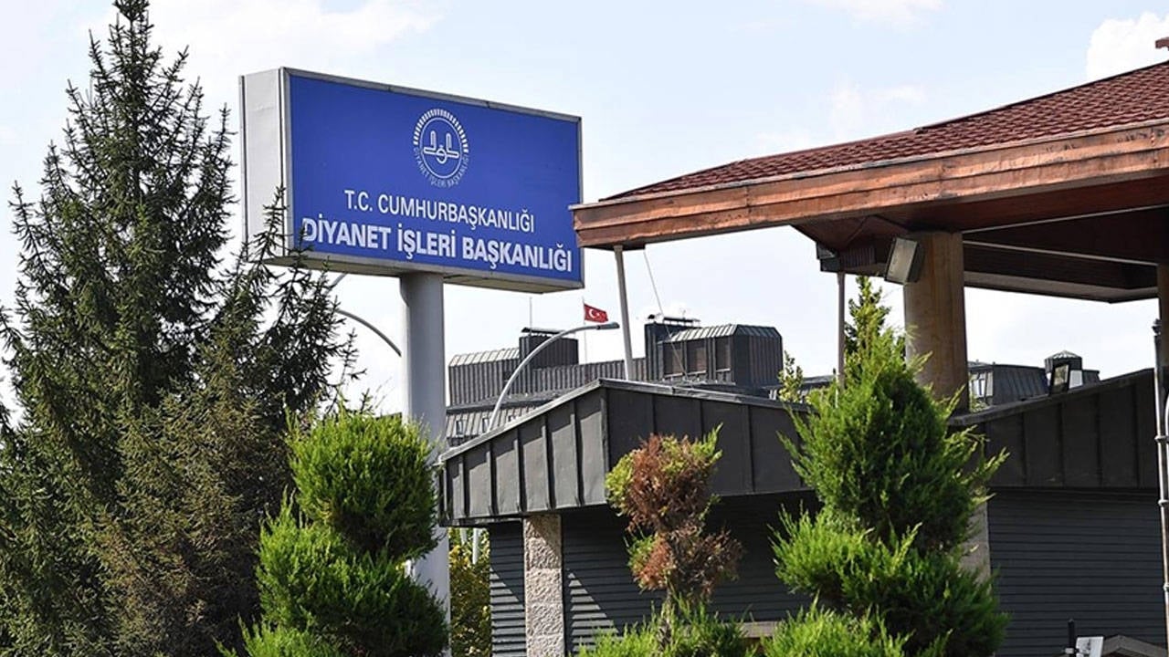 Din Görevlilerine Abonelik Zorunluluğu Getiren Diyanet'e Sert Tepki