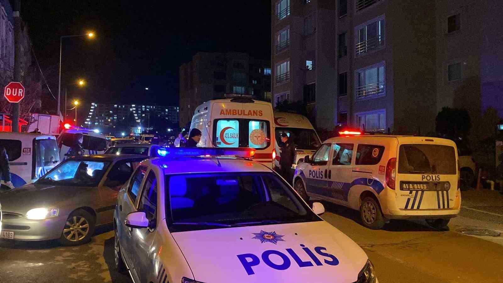 Polis memuru evinde ölü olarak bulundu