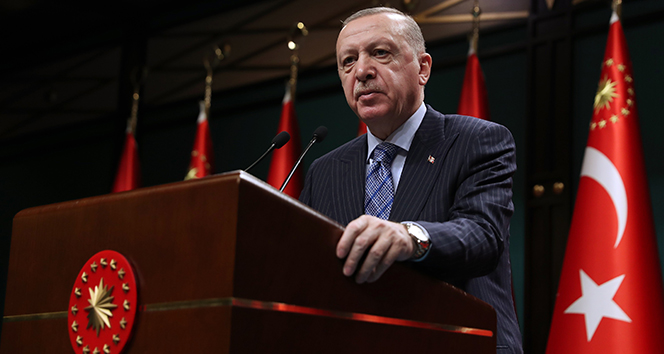 Cumhurbaşkanı Erdoğan parti ve Kabine'de yer alacak yeni isimler için mesaide