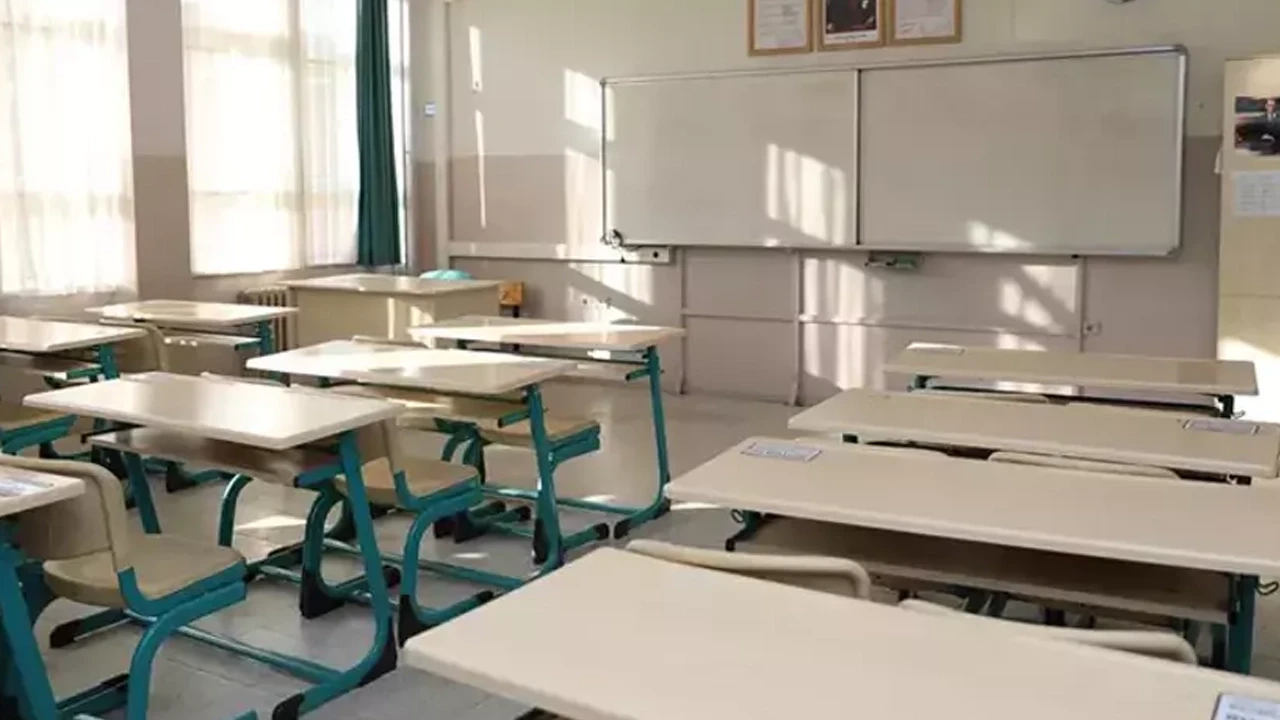 Öğretmenler Yarın Grev Yapacak Peki Yarın Okul Var mı?