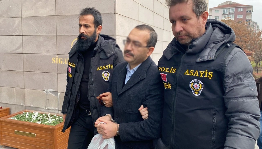 Dersine Girdiği Öğrencisine Mesajlar Atan Müftü Tutuklandı