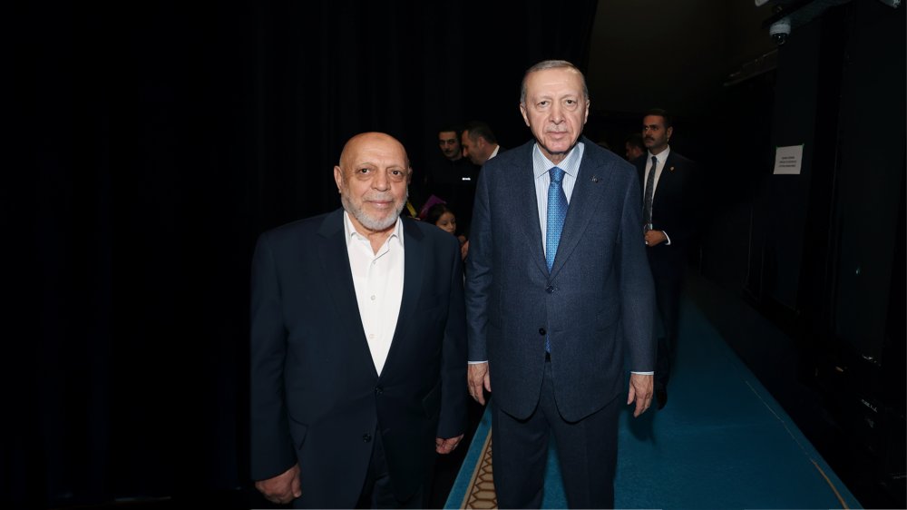 Hak-İş Genel Başkanı Paylaştığı Resimden Ali YALÇIN'ı Fotoşopla Sildirdi