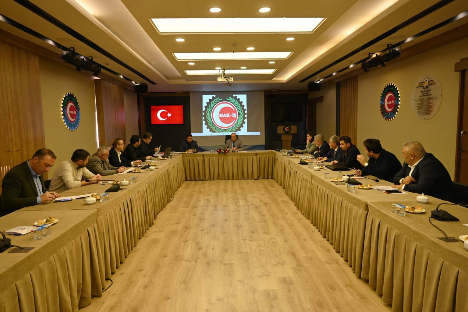 Devlet Sert’in KÇP ve TİS Konusundaki Yoğun Mesaisi Sürüyor